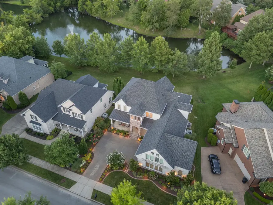 701 Springlake Dr, Franklin, TN 37064 - #2