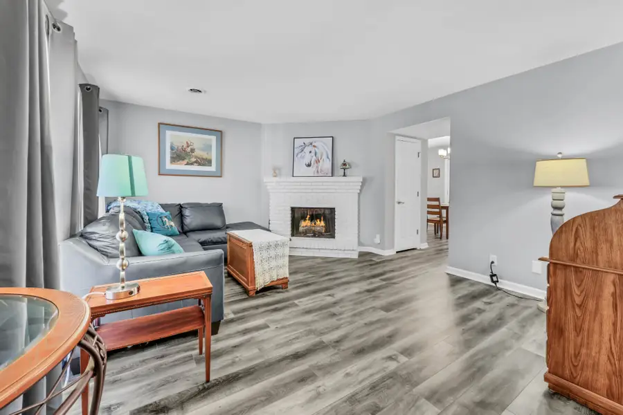 2172 Memorial Dr #A6, Clarksville, TN 37043 - #2