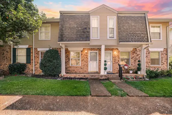 3880 Priest Lake Dr #34, Nashville, TN 37217