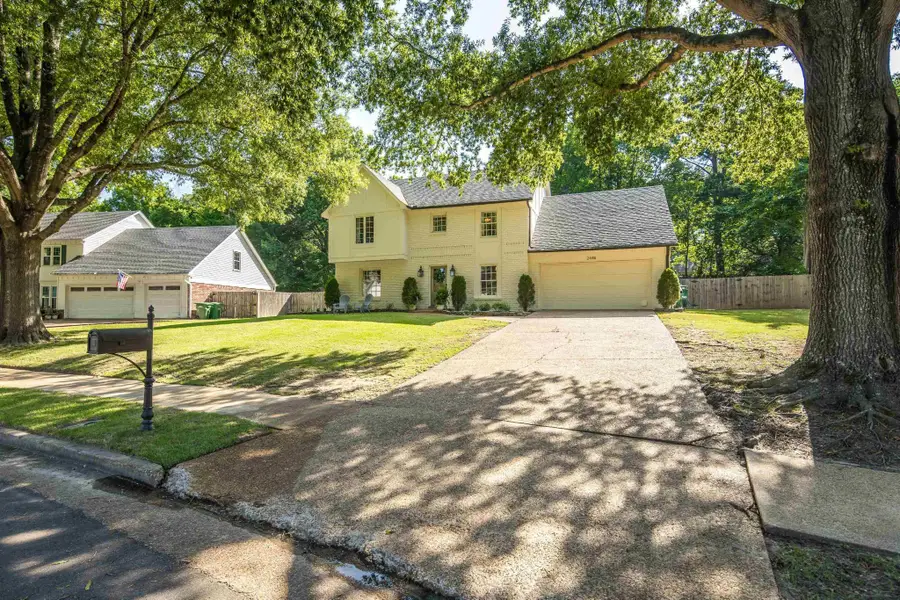 2448 Willinghurst Dr, Germantown, TN 38139 - #2