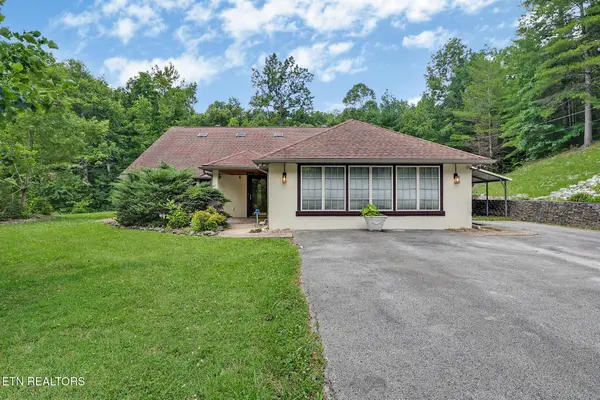 395 Ashley Lane, Oneida, TN 37841