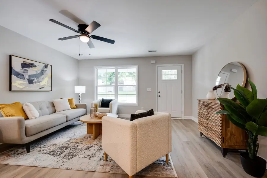 425 Via Drive, Clarksville, TN 37043 - #3