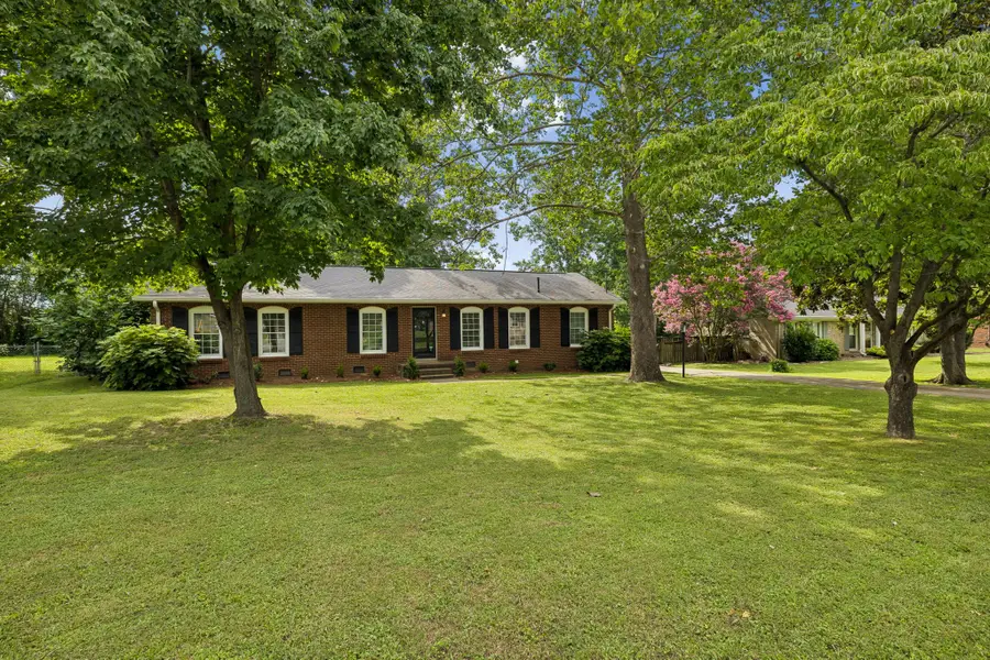 8063 Regency Dr, Nashville, TN 37221 - #2