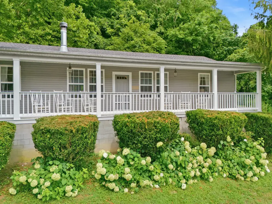 5664 Leipers Creek Rd, Santa Fe, TN 38482 - #3