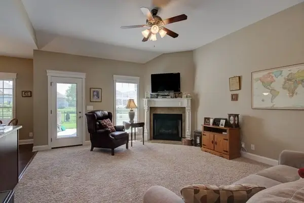 1057 Willow Cir, Clarksville, TN 37043 - #3
