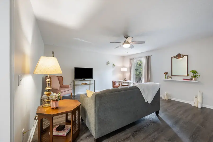 204 Timberlake Dr, Springfield, TN 37172 - #2