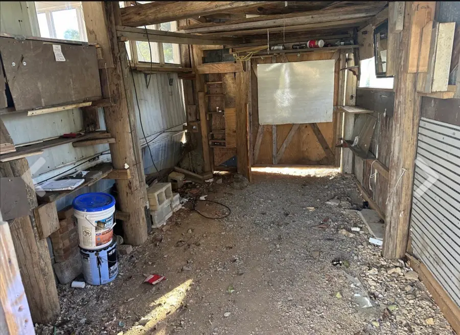 588 Cecil Hale Rd, Smithville, TN 37166 - #2