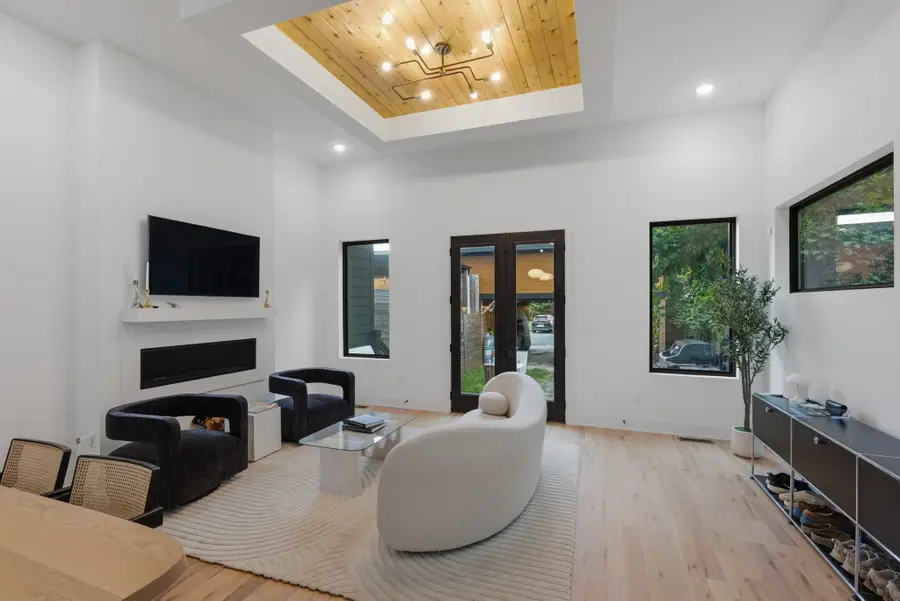 607B Moore Ave, Nashville, TN 37203 - #2