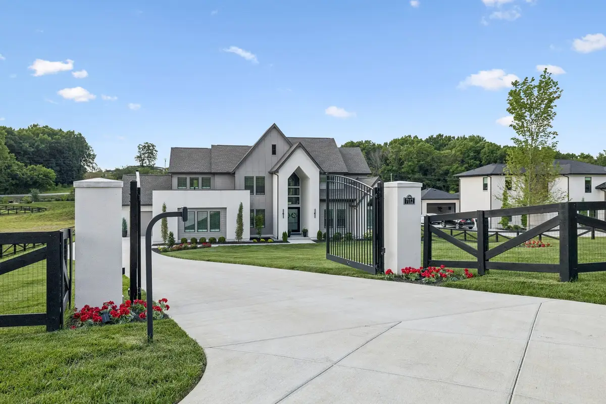 7112 Bonterra Dr, Franklin, TN 37064 - #1