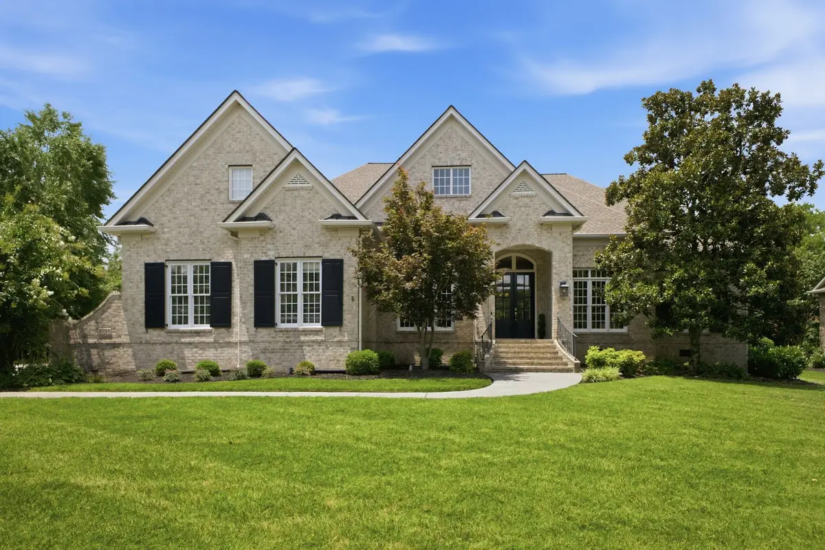1735 Richbourg Park Dr, Brentwood, TN 37027 - #1