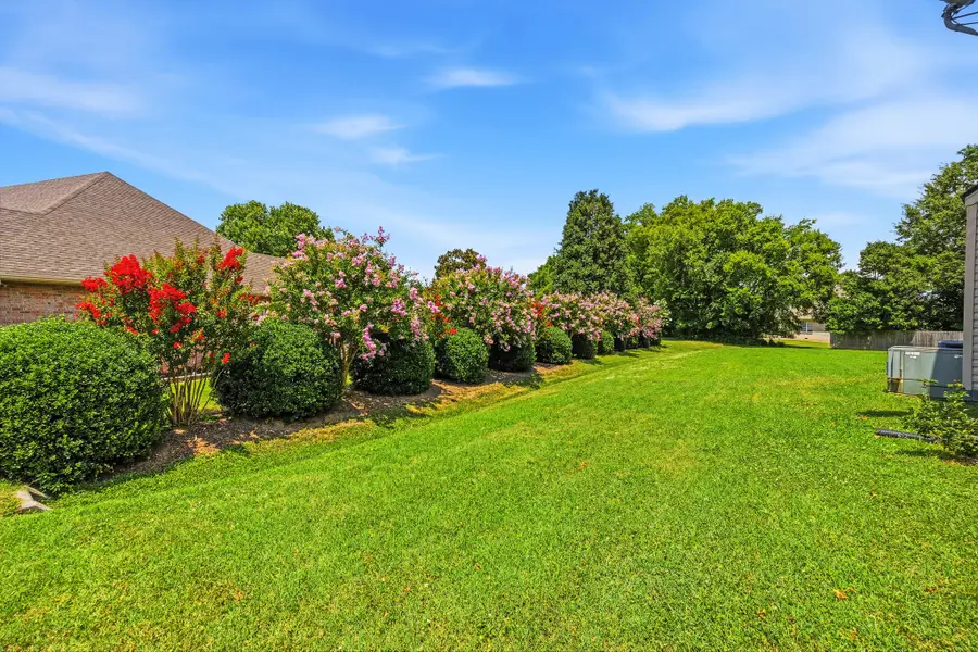155 Brightstar Ct, Gallatin, TN 37066 - #2