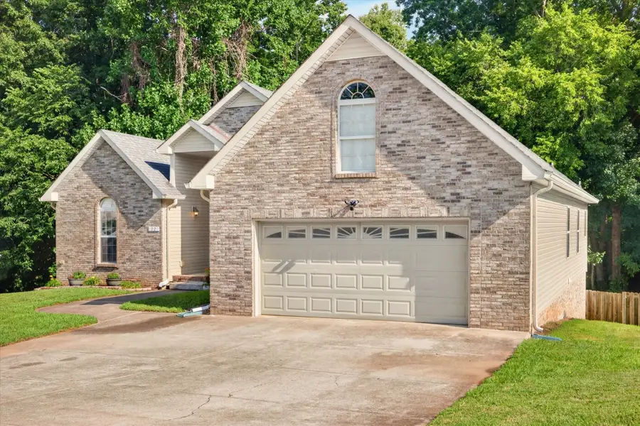 77 West Dr, Clarksville, TN 37040 - #2
