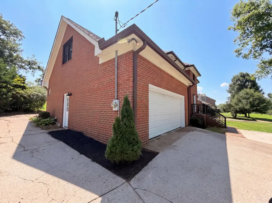 141 East Dr, Hendersonville, TN 37075 - #3