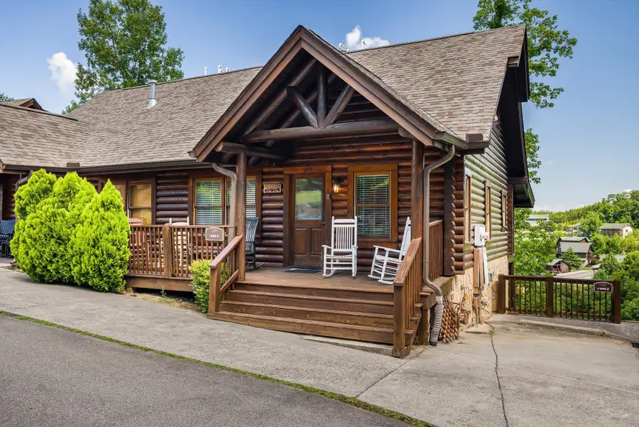 845 Golf View Blvd, Pigeon Forge, TN 37863 - #2
