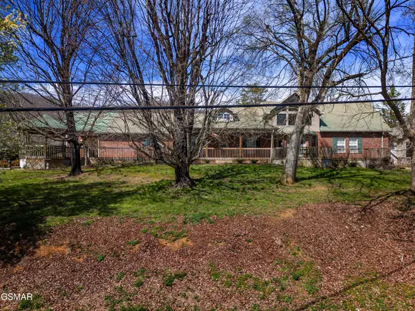 1645 E Main Street, Rogersville, TN 37857