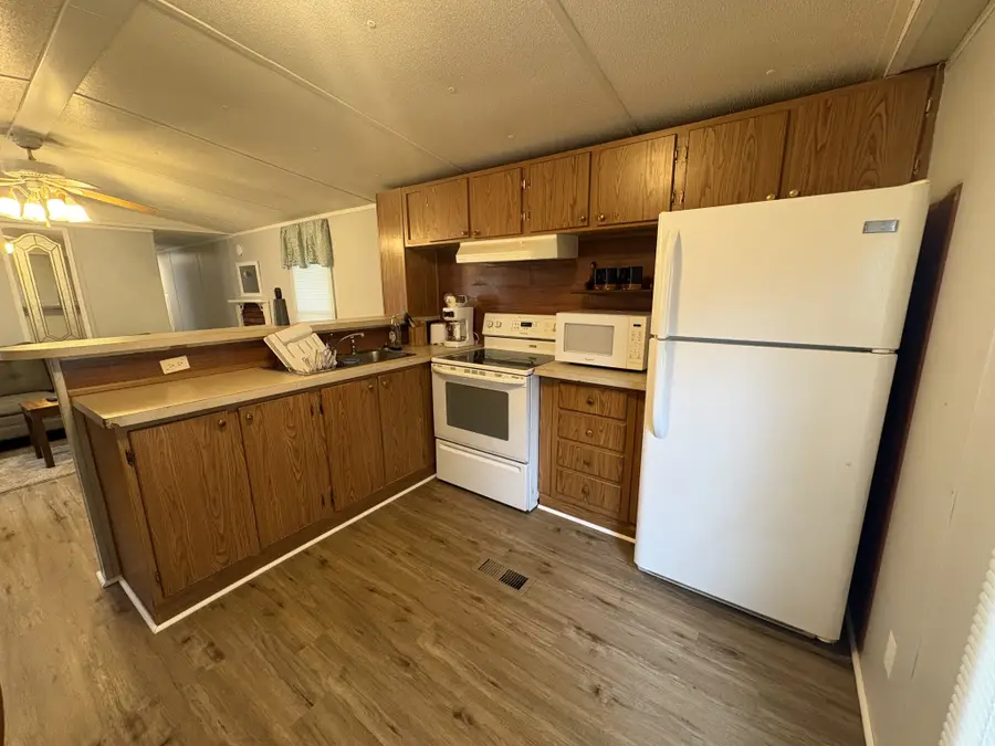 116 Landiss Ave, Cumberland City, TN 37050 - #3