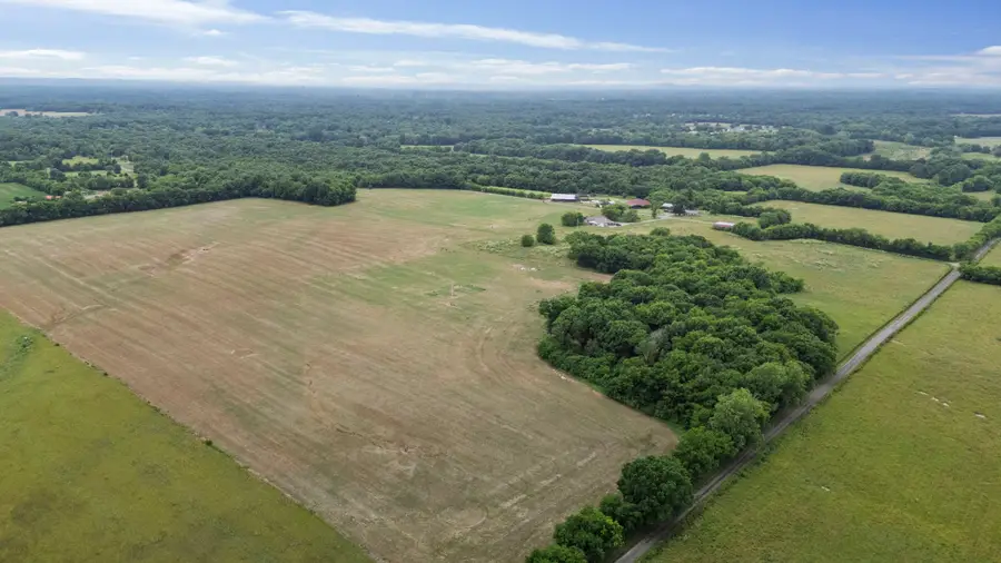 1 Haskins Chapel Rd, Lewisburg, TN 37091 - #2
