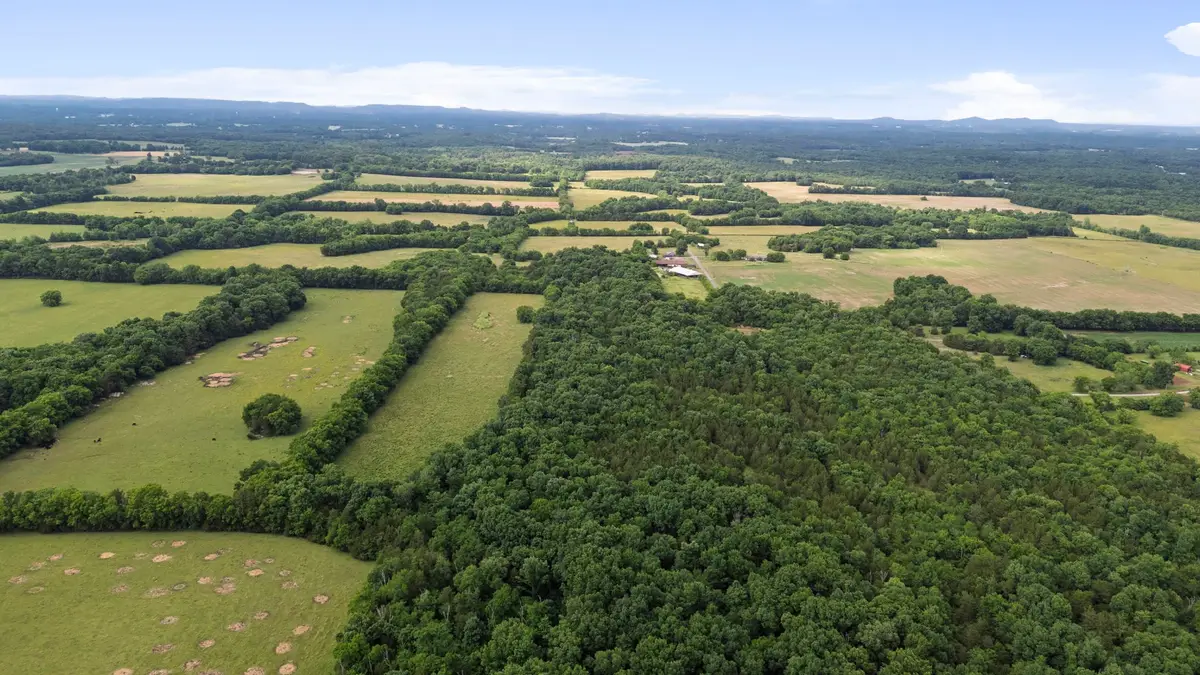 2794 Darnell Rd, Lewisburg, TN 37091 - #1