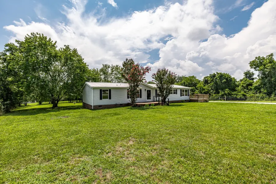 1027 Lbj Ct, Gallatin, TN 37066 - #3