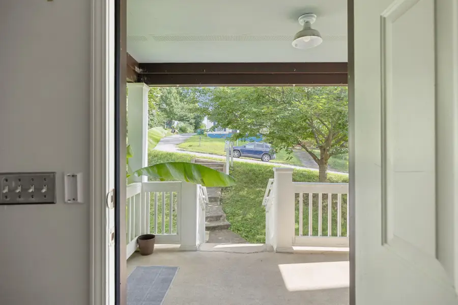 1007 Glenview Dr, Nashville, TN 37206 - #3