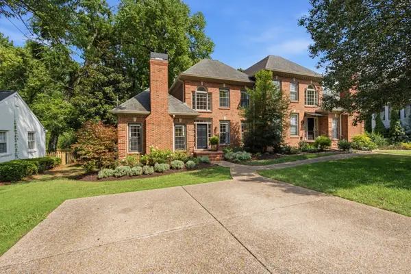 3822 Woodmont Ln, Nashville, TN 37215