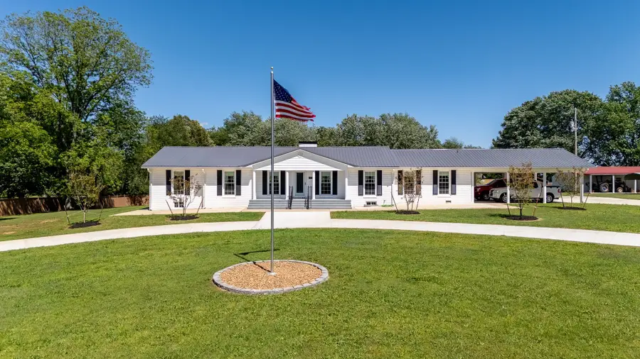 1448 Baker Ln, Lawrenceburg, TN 38464 - #2