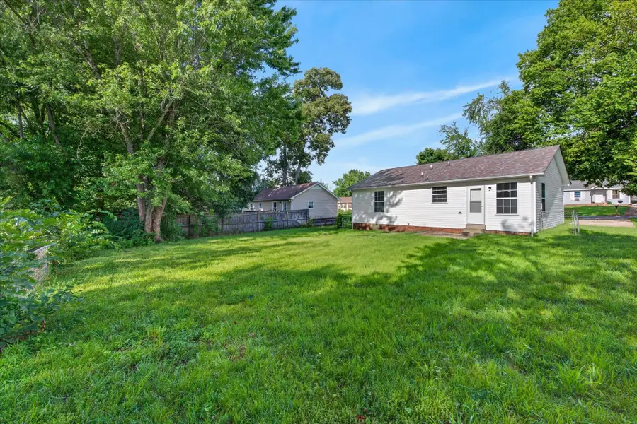 572 Lorie Ln, Clarksville, TN 37042 - #2