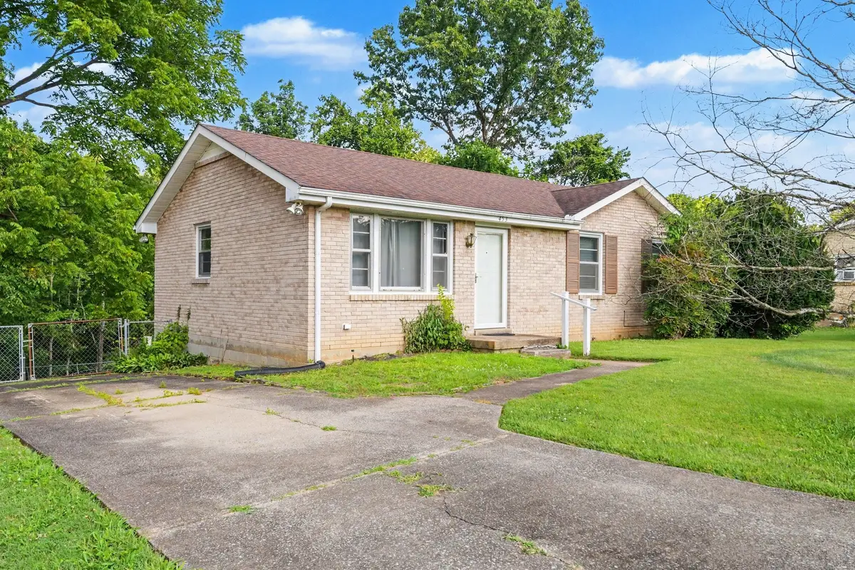 453 Gary Hills Dr, Clarksville, TN 37043 - #1