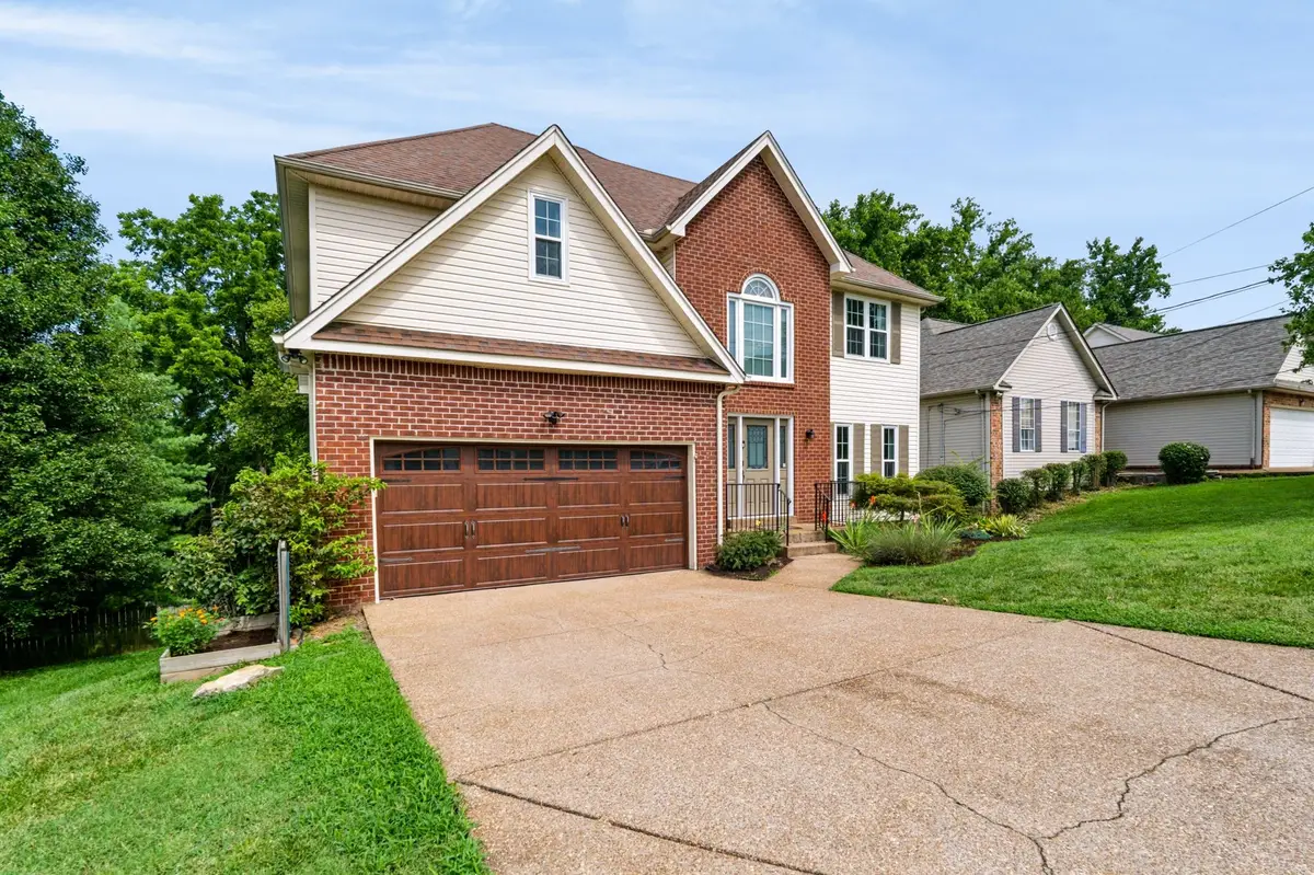2764 Call Hill Rd, Nashville, TN 37211 - #1