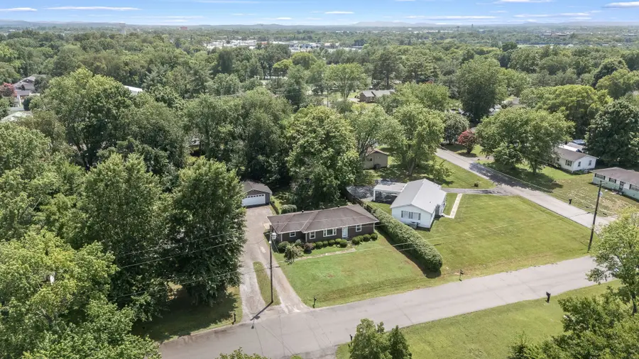 1019 Lawndale Dr, Murfreesboro, TN 37129 - #2
