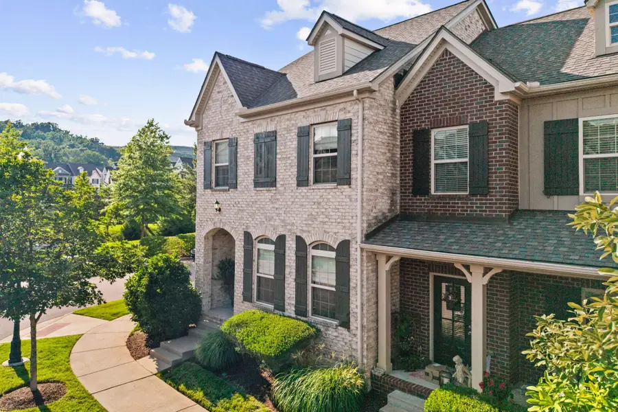 1636 Shadow Green Dr, Franklin, TN 37064 - #3