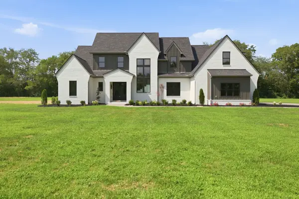 322 Canna Dr, Lascassas, TN 37085