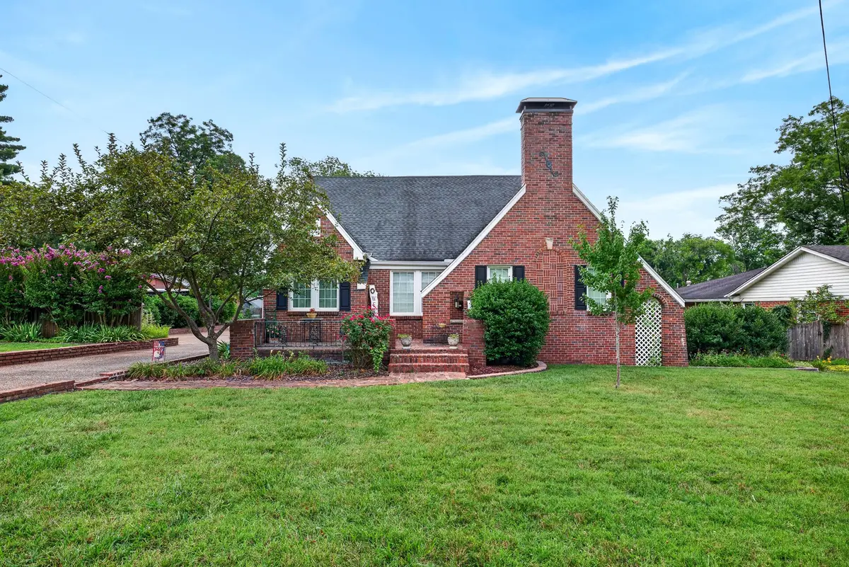 123 Castle Heights Ave, Lebanon, TN 37087 - #1