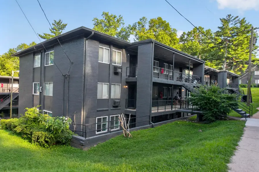 550 Harding Pl #E107, Nashville, TN 37211 - #2