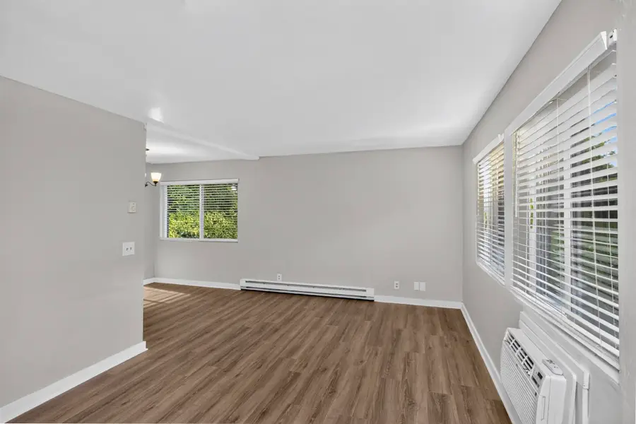 550 Harding Pl #E107, Nashville, TN 37211 - #3