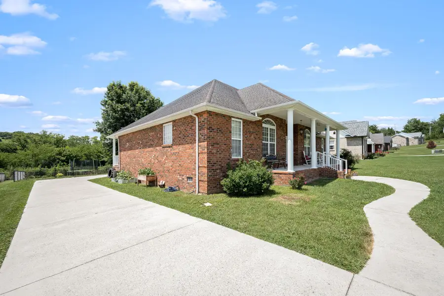 96 Auburn Hills Dr, Woodbury, TN 37190 - #3