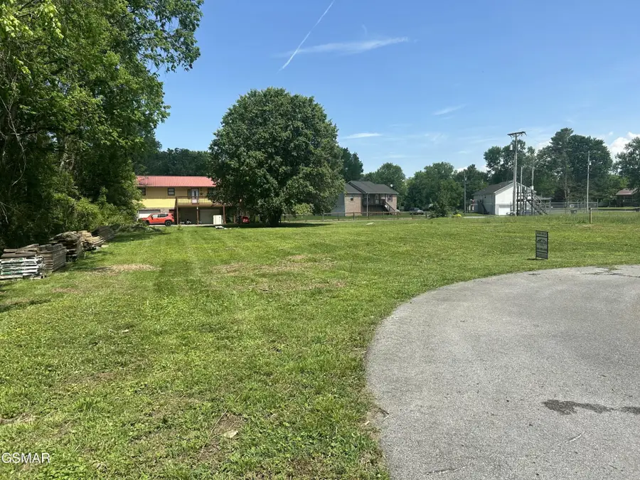28 River Bank Road, Pigeon Forge, TN 37863 - #2