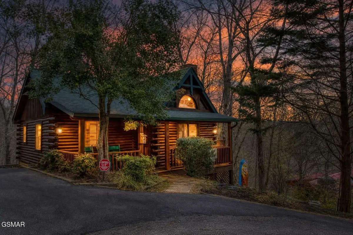 282 Cherokee Path Way, Sevierville, TN 37876 - #1