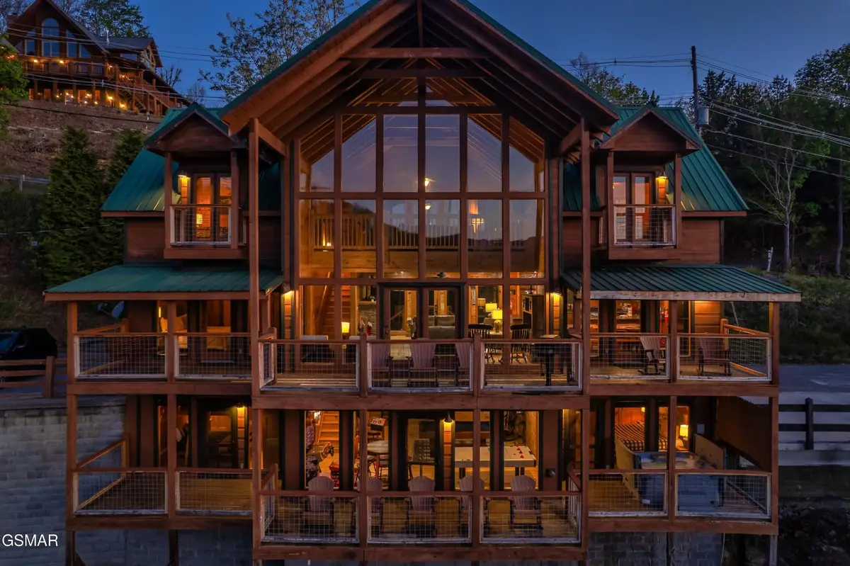 1177 Ski View, Gatlinburg, TN 37738 - #1