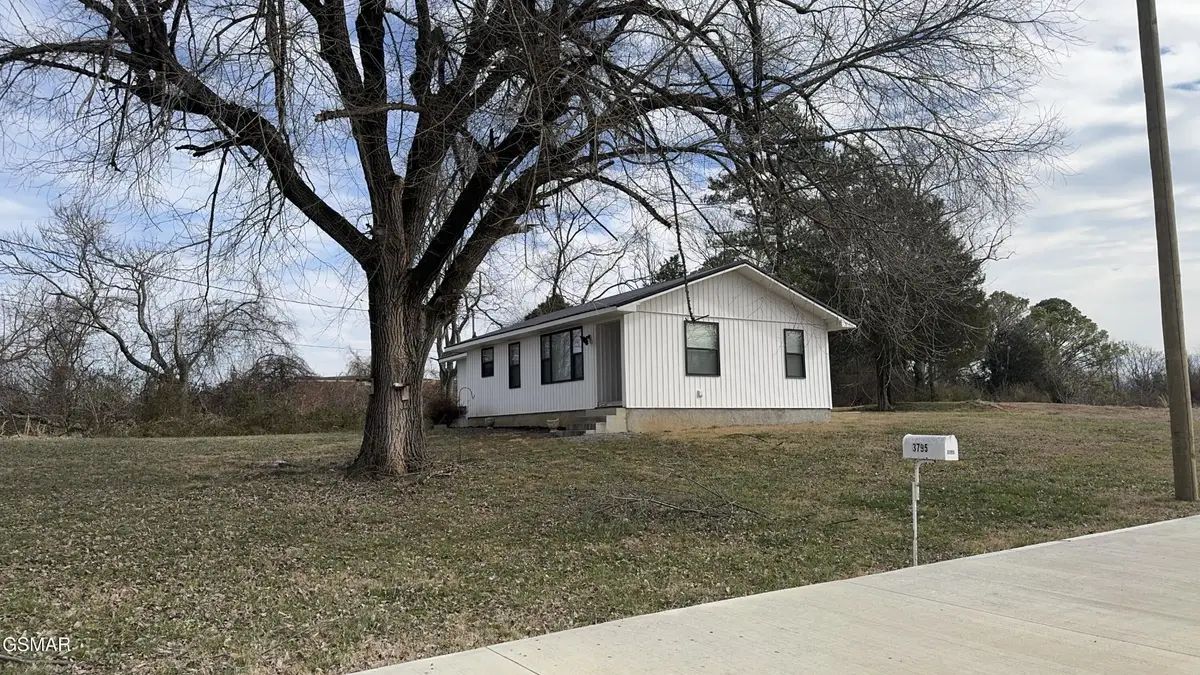 3795 W Andrew Johnson Highway, Morristown, TN 37814 - #1