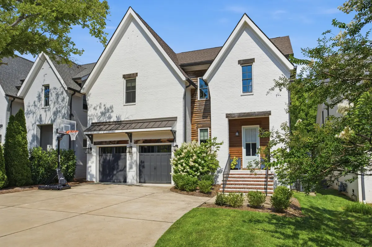704 Estes Rd, Nashville, TN 37215 - #1