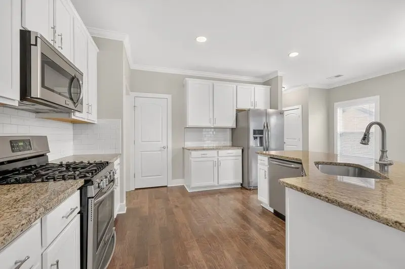 2323 Stockwood Trl, Thompsons Station, TN 37179 - #3