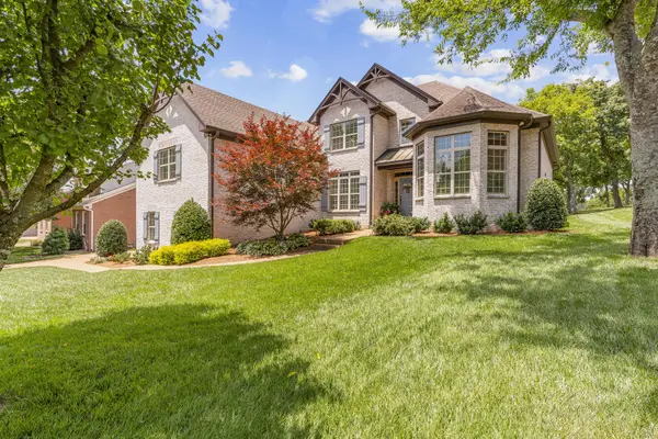 239 Spy Glass Way, Hendersonville, TN 37075