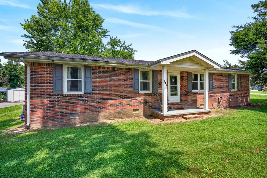 627 Baker Dr, Lafayette, TN 37083 - #3