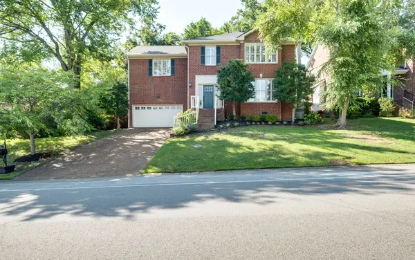 6921 Collinswood Dr, Nashville, TN 37221