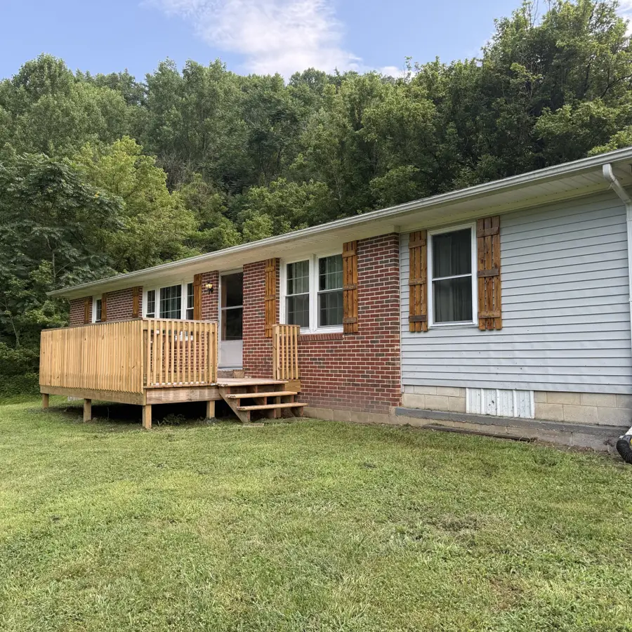 2625 Wartrace Hwy, Whitleyville, TN 38588 - #2