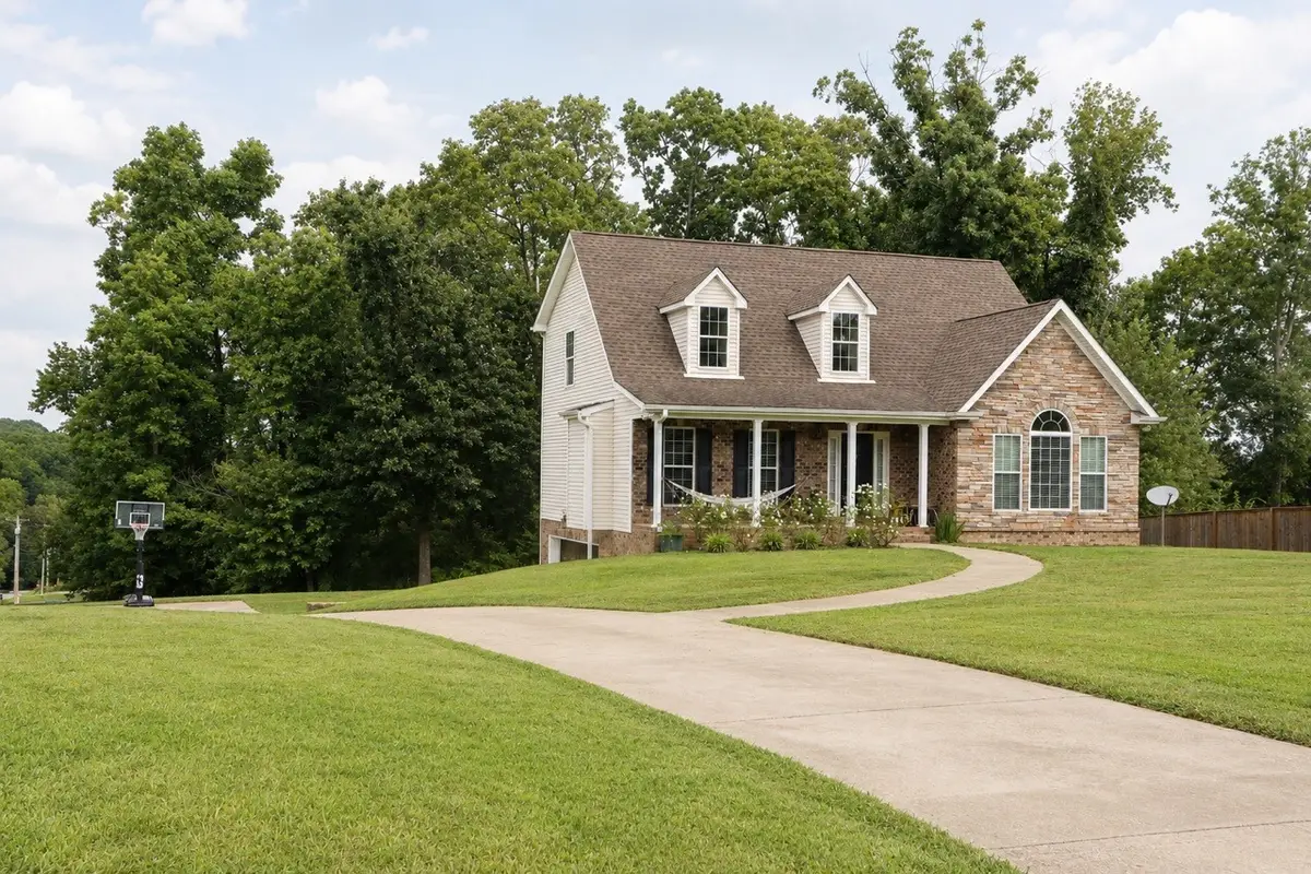101 Brook Hollow Ct, Bon Aqua, TN 37025 - #1