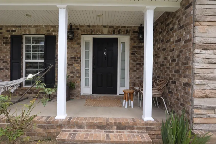 101 Brook Hollow Ct, Bon Aqua, TN 37025 - #3