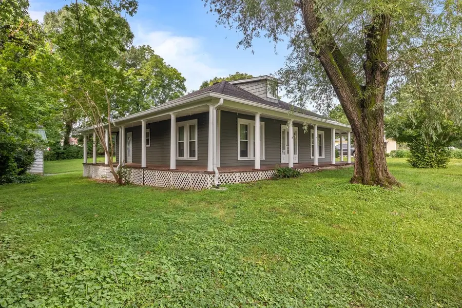 116 Vine St, Dover, TN 37058 - #2