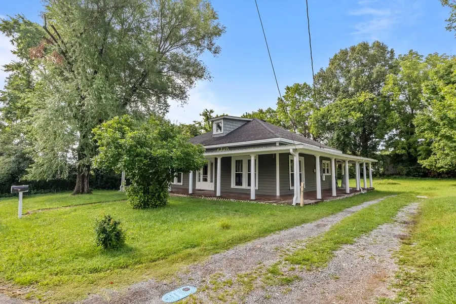 116 Vine St, Dover, TN 37058 - #3